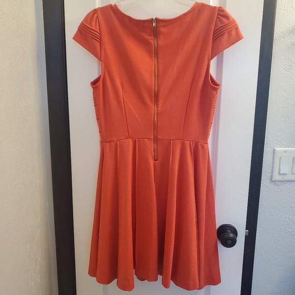 Elle Coral Color Dress - Picture 2 of 7